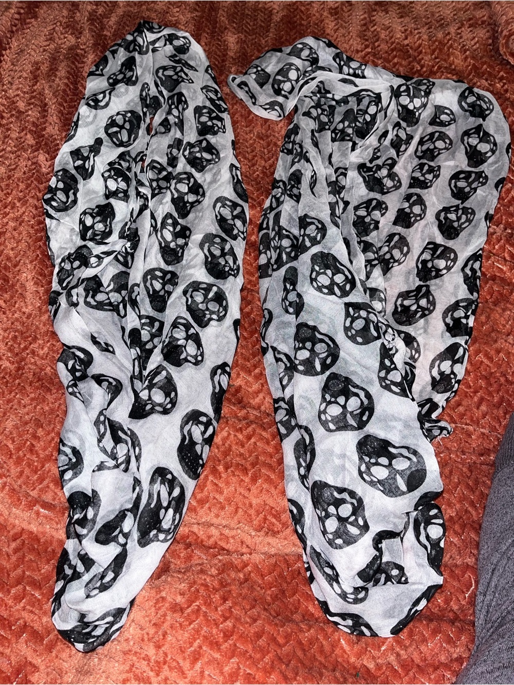 2 new Chuns Black & White Skull Print Scarf Wrap